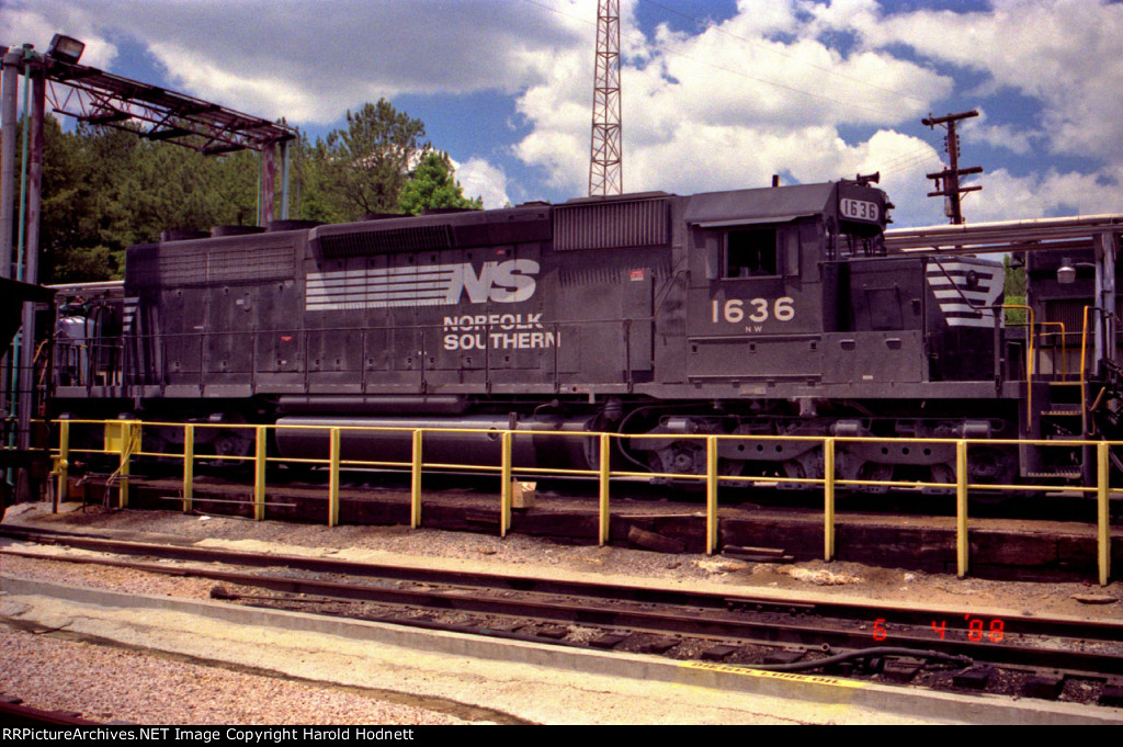 NS 1636